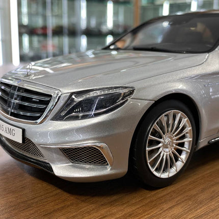 GT Spirit 1/18 Resin Mercedes Benz S 65 AMG W222 2016 Silver - scale model for display