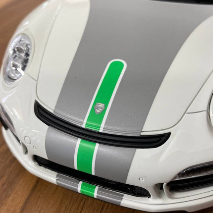GT Spirit 1/18 Resin Porsche 911 Turbo S Modified by TechArt White/Green Stripe Limited 300 pcs - collector edition scale mod