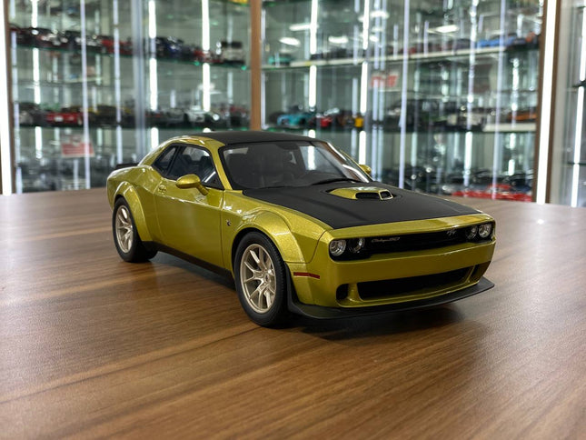GT Spirit 1/18 Dodge Challenger R/T 50th Anniversary 2020 Resin Model Gold/Matt Black - detailed collector display model
