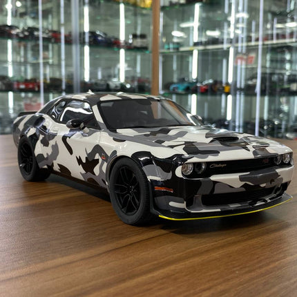 GT Spirit Dodge Challenger R/T Scat Pack Widebody 2019 1:18 Resin Camouflage - detailed collector display model