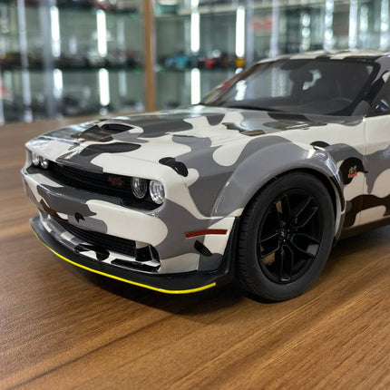 GT Spirit Dodge Challenger R/T Scat Pack Widebody 2019 1:18 Resin Camouflage - scale model for display