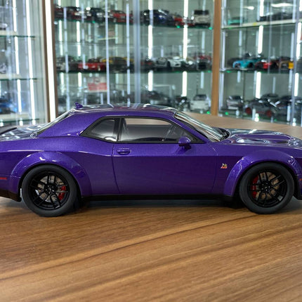 GT Spirit 1:18 Resin Dodge Challenger R/T Scat Pack Widebody 2019 Purple Limited Edition - collectible scale model car