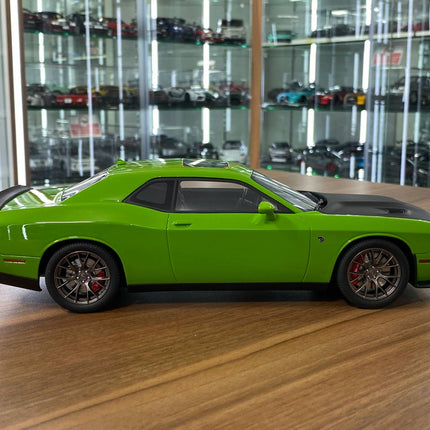 Dodge Challenger SRT Hellcat 2017 1:18 Green Matte Black Diecast Model Car | GT Spirit - collectible scale model car