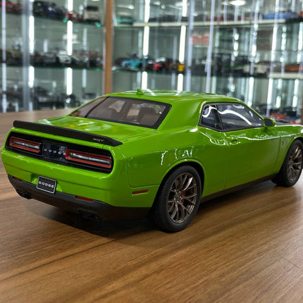 Dodge Challenger SRT Hellcat 2017 1:18 Green Matte Black Diecast Model Car | GT Spirit - fine detailed model replica