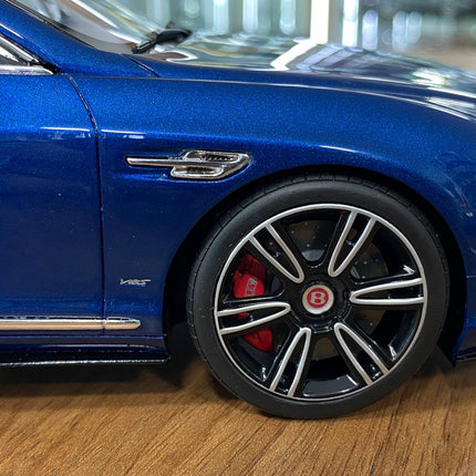 GT Spirit Bentley Continental GT V8 S 2015 1:18 Blue Resin Limited Model Car - showroom-quality model replica