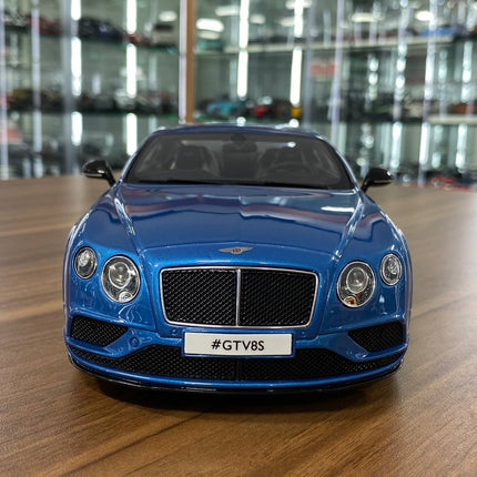 GT Spirit 1:18 Bentley Continental GT V8 S 2015 Blue Resin Model Limited Edition - studio product photo of the scale model