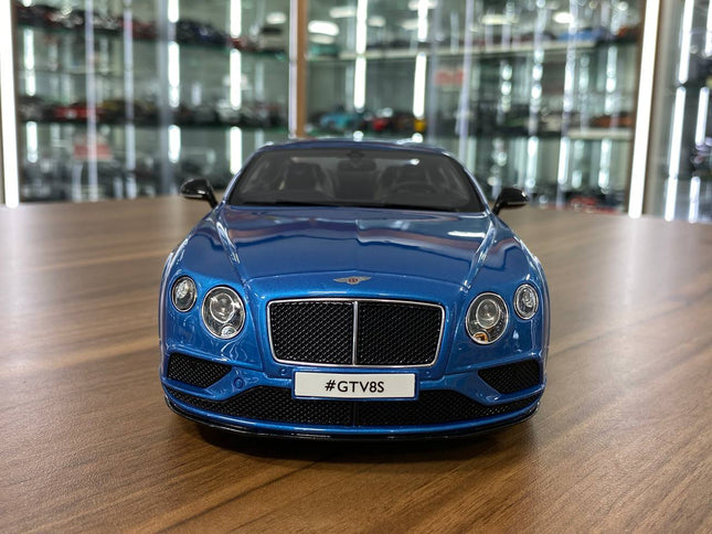 GT Spirit 1:18 Bentley Continental GT V8 S 2015 Blue Resin Model Limited Edition - studio product photo of the scale model