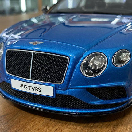 GT Spirit 1:18 Bentley Continental GT V8 S 2015 Blue Resin Model Limited Edition - scale model for display