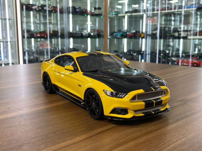 1/18 Resin GT Spirit FORD Mustang Shelby GT 2015 Yellow / Black stripes Limited 1050 pcs - detailed collector display model