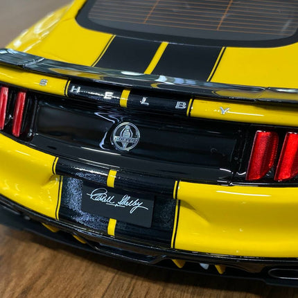 1/18 Resin GT Spirit FORD Mustang Shelby GT 2015 Yellow / Black stripes Limited 1050 pcs - scale model for display