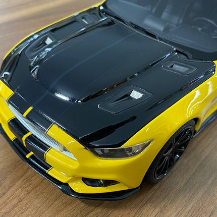 1/18 Resin GT Spirit FORD Mustang Shelby GT 2015 Yellow / Black stripes Limited 1050 pcs - collector edition scale model