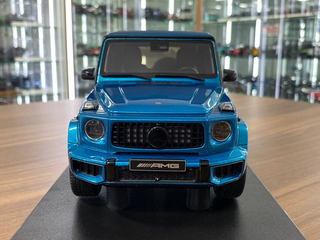 1/18 Resin GT Spirit Mercedes Benz AMG G63 2024 Hyperblue Magno Limited 999 Pcs - studio product photo of the scale model
