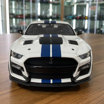 GT Spirit Ford Mustang Shelby GT500 Dragon Snake 2020 1/18 Resin White/Blue Stripes - studio product photo of the scale model