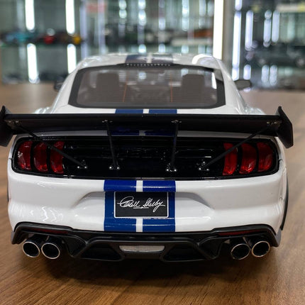 GT Spirit Ford Mustang Shelby GT500 Dragon Snake 2020 1/18 Resin White/Blue Stripes - premium collector scale model