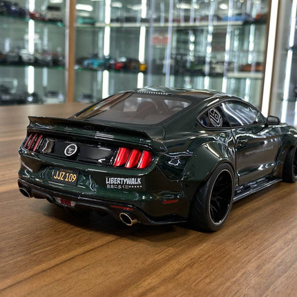 GT Spirit Ford Mustang Shelby GT500 LB Works 2020 Dark Green 1:18 Resin - fine detailed model replica