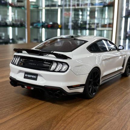 1/18 Resin GT Spirit Ford Mustang R-Spec 2021 White/Black Stripes Limited 111 - fine detailed model replica