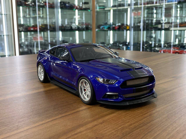 GT Spirit Ford Mustang Shelby GT350 Widebody 2017 1:18 Resin Model Blue/Black Stripes - detailed collector display model