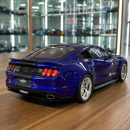 GT Spirit Ford Mustang Shelby GT350 Widebody 2017 1:18 Resin Model Blue/Black Stripes - fine detailed model replica
