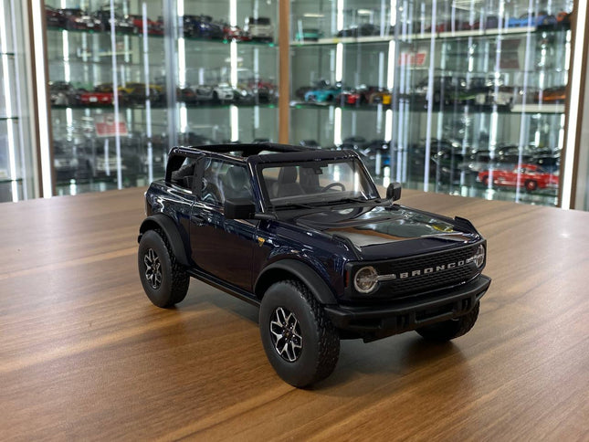 GT Spirit Ford Bronco Badlands Edition 2022 1:18 Dark Blue Resin Model Car - detailed collector display model