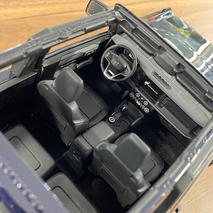 GT Spirit Ford Bronco Badlands Edition 2022 1:18 Dark Blue Resin Model Car - scale model for display