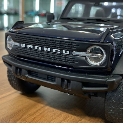 GT Spirit Ford Bronco Badlands Edition 2022 1:18 Dark Blue Resin Model Car - collector edition scale model