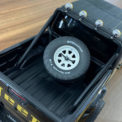 GT Spirit 1/18 Jeep Gladiator Honcho 2021 Black/Yellow Resin Model - premium collector scale model