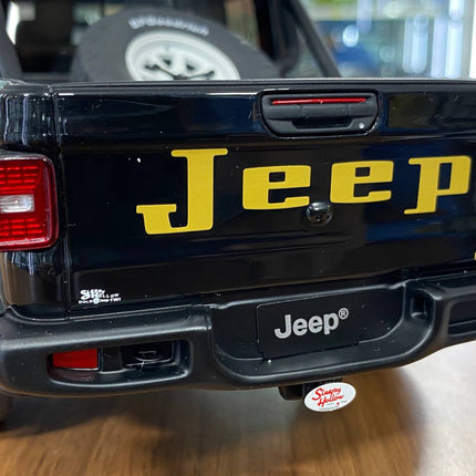 GT Spirit 1/18 Jeep Gladiator Honcho 2021 Black/Yellow Resin Model - scale model for display