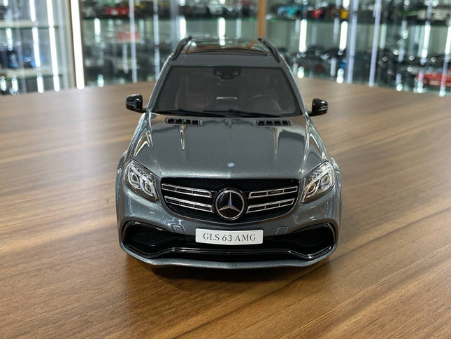 GT Spirit Mercedes-Benz AMG GLS 63 2016 1:18 Grey Metallic Diecast Model Car - studio product photo of the scale model