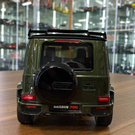 GT Spirit Mercedes-Benz G 63 BRABUS 700 Widestar 1/18 Resin Model Olive Green - premium collector scale model