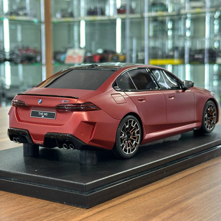 GT Spirit 1:18 BMW M5 G90 2025 Saloon Matt Red Resin Model - fine detailed model replica
