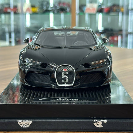 MR Collection Bugatti Chiron Super Sport 1:18 Nocturne Black Resin Model - studio product photo of the scale model