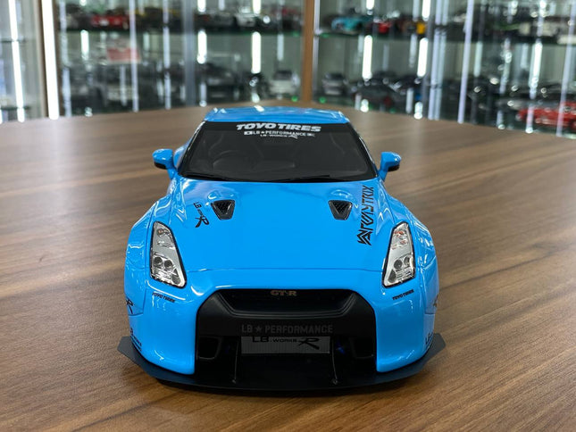 GT Spirit Nissan GT-R R35 Library Walk 1:18 Baby Blue Resin Model Car Limited Edition - studio product photo of the scale mod