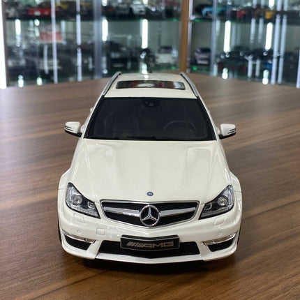 GT Spirit 1:18 Mercedes Benz C63 AMG T-Model 2011 White Resin Model - studio product photo of the scale model