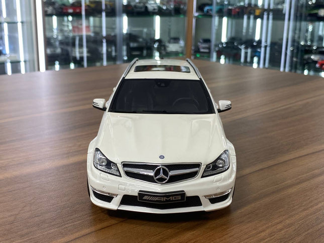 GT Spirit 1:18 Mercedes Benz C63 AMG T-Model 2011 White Resin Model - studio product photo of the scale model