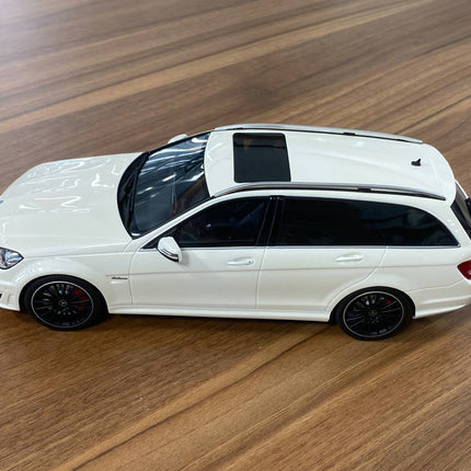 GT Spirit 1:18 Mercedes Benz C63 AMG T-Model 2011 White Resin Model - scale model for display