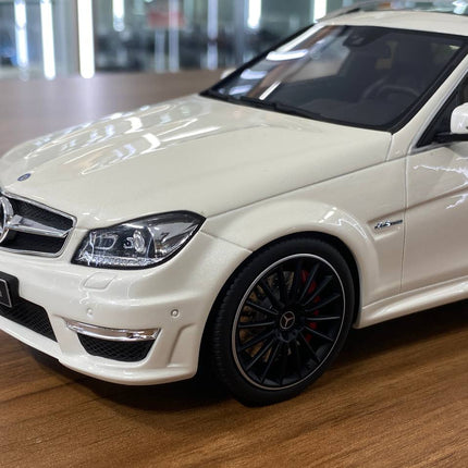 GT Spirit 1:18 Mercedes Benz C63 AMG T-Model 2011 White Resin Model - detailed die-cast style model