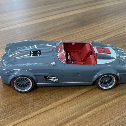 1/18 Resin GT Spirit Mercedes Benz - S-Klub Speedster by Slang500 and JONSIBAL (1964 SL 300) Grey Limited 1300 pcs - detailed