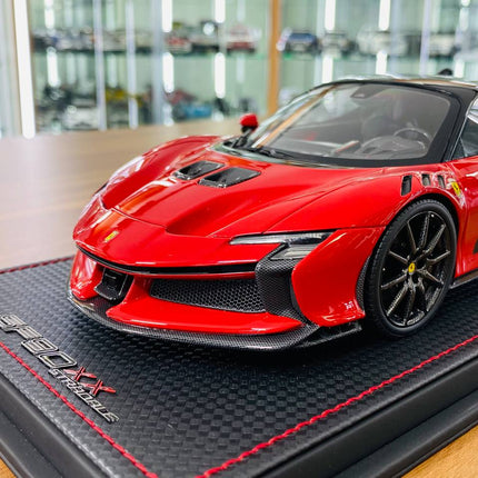MR Collection Ferrari SF90 XX Stradale 1:18 Rosso Corsa Resin Model Car - collector edition scale model
