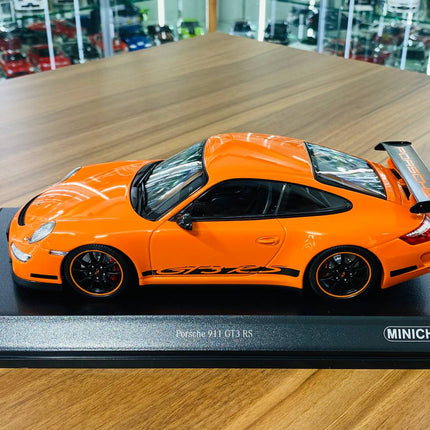 Minichamps Porsche 911 GT3 RS 2007 1:18 Diecast Model Car Orange - premium collector scale model