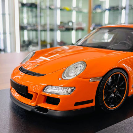 Minichamps Porsche 911 GT3 RS 2007 1:18 Diecast Model Car Orange - detailed die-cast style model