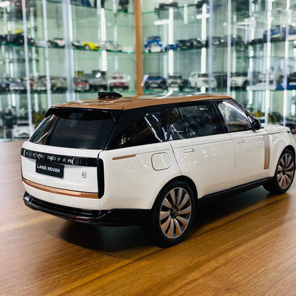 LCD Model Land Rover Range Rover 2022 - White with Gold Roof 1:18 Diecast Model Car - premium collector scale model