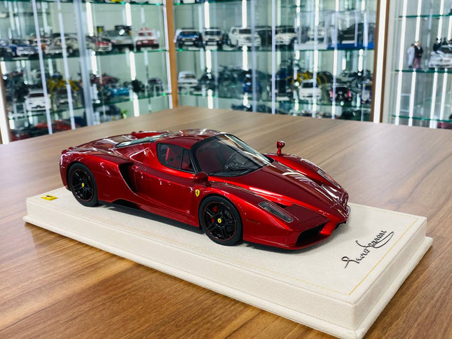 1/18 MR Collection Ferrari Enzo Rosso Efesto (deep red) black rims & red accent line - detailed collector display model