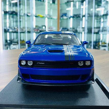 Solido 1/18 Dodge Challenger R/T Scat Pack Wide Body Electric Blue Pearl Diecast Model - studio product photo of the scale mo