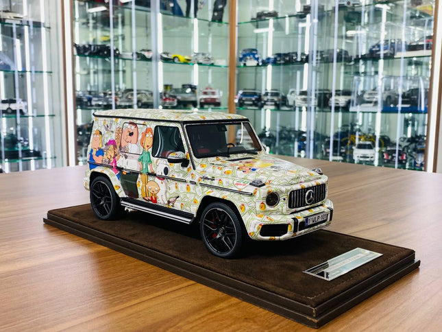 MotorHelix Mercedes-Benz AMG G-63 2019 1/18 Resin Model Car Family Guy Edition - detailed collector display model