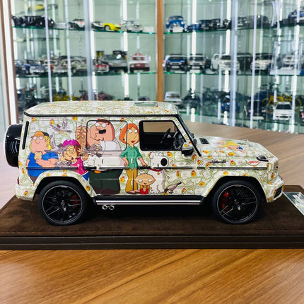 MotorHelix Mercedes-Benz AMG G-63 2019 1/18 Resin Model Car Family Guy Edition - collectible scale model car