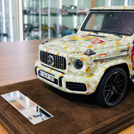 MotorHelix Mercedes-Benz AMG G-63 2019 1/18 Resin Model Car Family Guy Edition - collector edition scale model