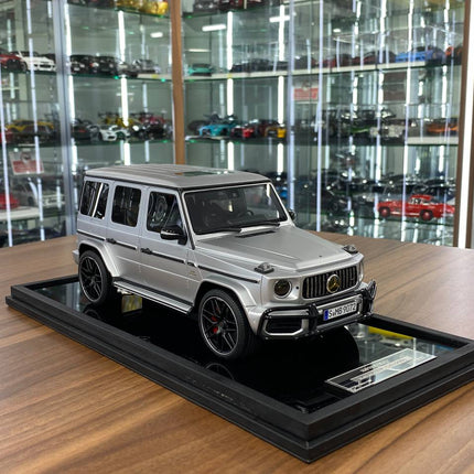 Motor Helix Mercedes-Benz AMG G63 2019 1:18 Resin Model Matt Silver - detailed collector display model