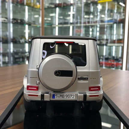 Motor Helix Mercedes-Benz AMG G63 2019 1:18 Resin Model Matt Silver - premium collector scale model