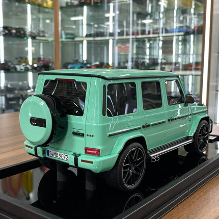 Motor Helix 1/18 Mercedes Benz AMG G63 2019 Tiffany Blue Resin Model - fine detailed model replica