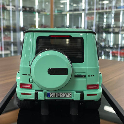 Motor Helix 1/18 Mercedes Benz AMG G63 2019 Tiffany Blue Resin Model - premium collector scale model